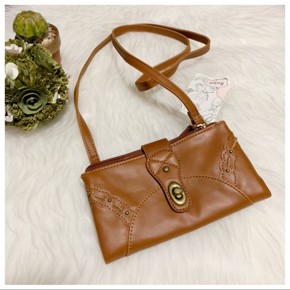 Mariposa Adeline Crossbody Wallet Bag